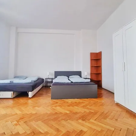Nice Room In Old Town Krakow-2